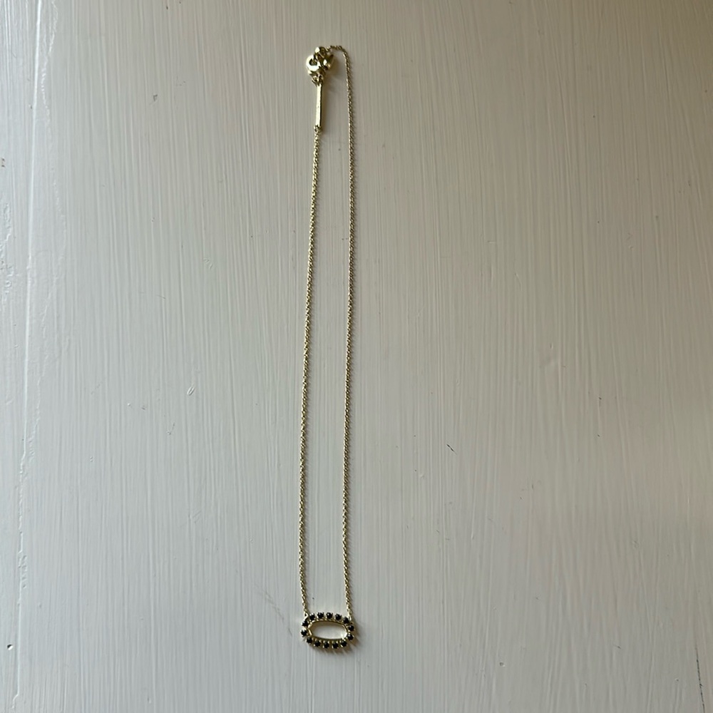 Kendra Scott necklace